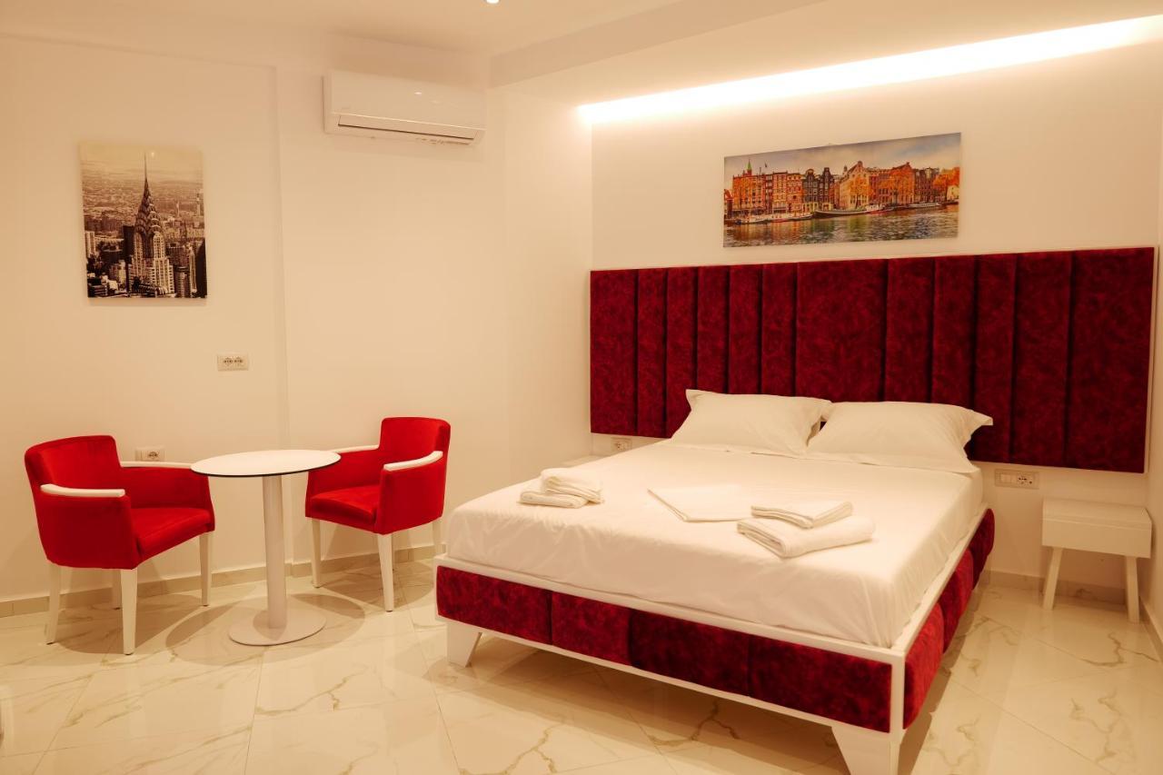 Lumi Hotel Sarandë Eksteriør billede