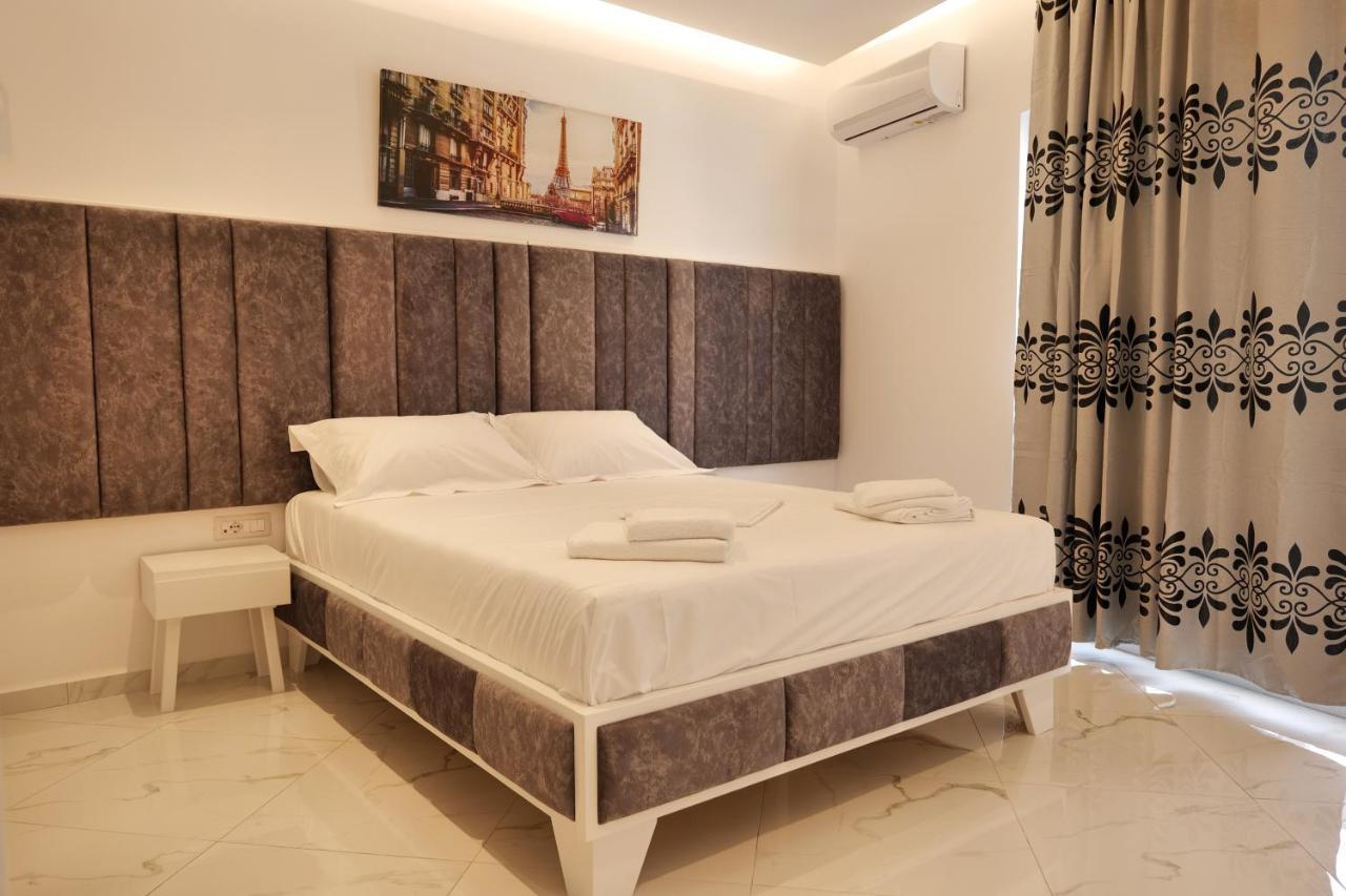 Lumi Hotel Sarandë Eksteriør billede
