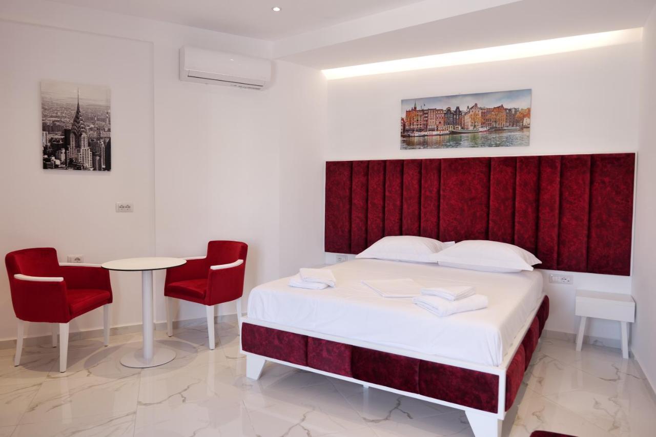 Lumi Hotel Sarandë Eksteriør billede