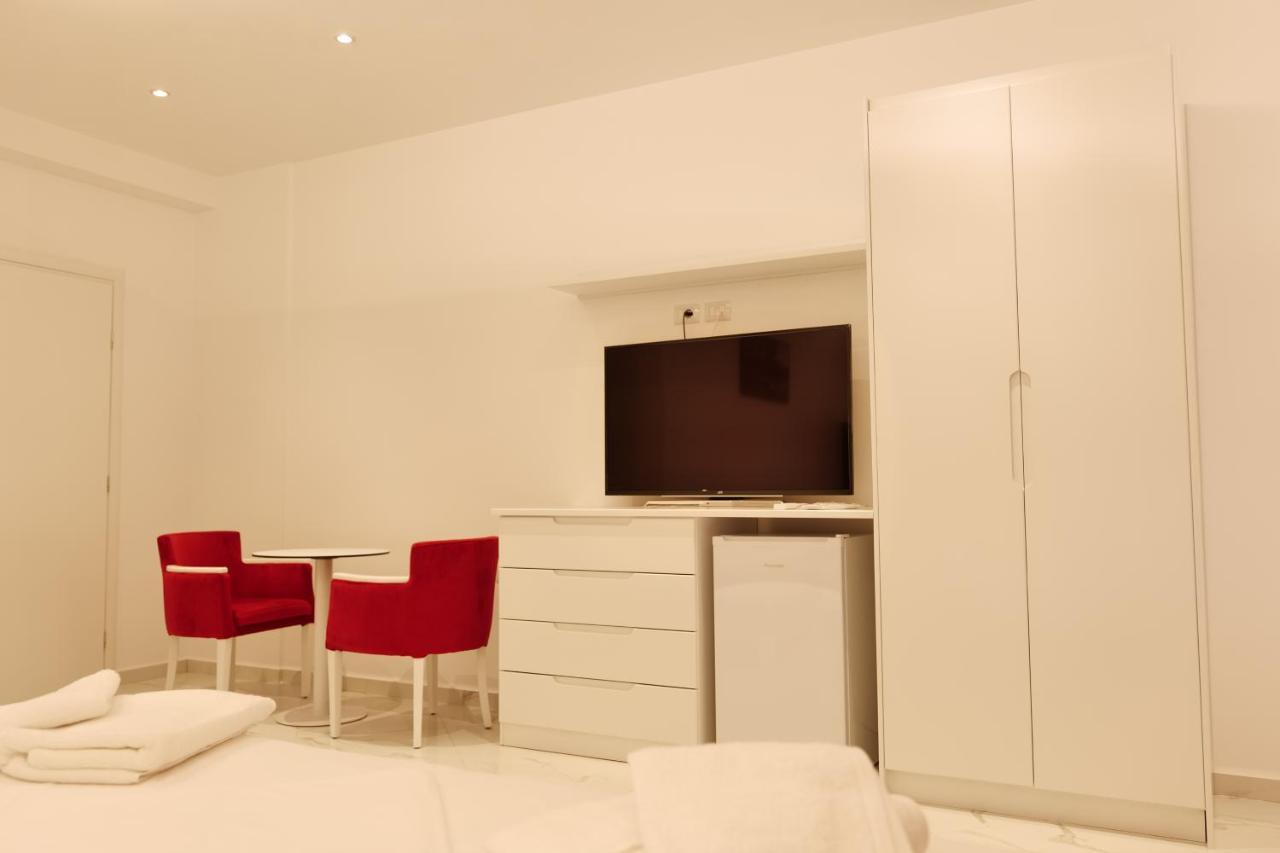 Lumi Hotel Sarandë Eksteriør billede