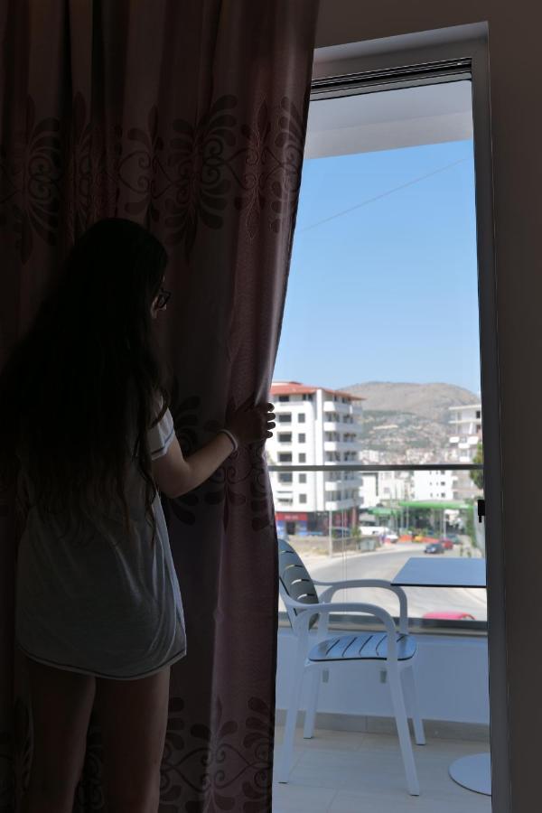 Lumi Hotel Sarandë Eksteriør billede