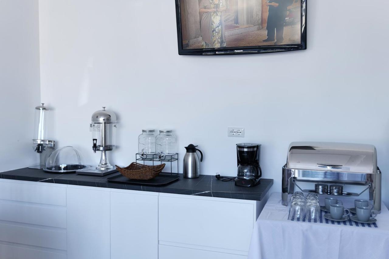 Lumi Hotel Sarandë Eksteriør billede