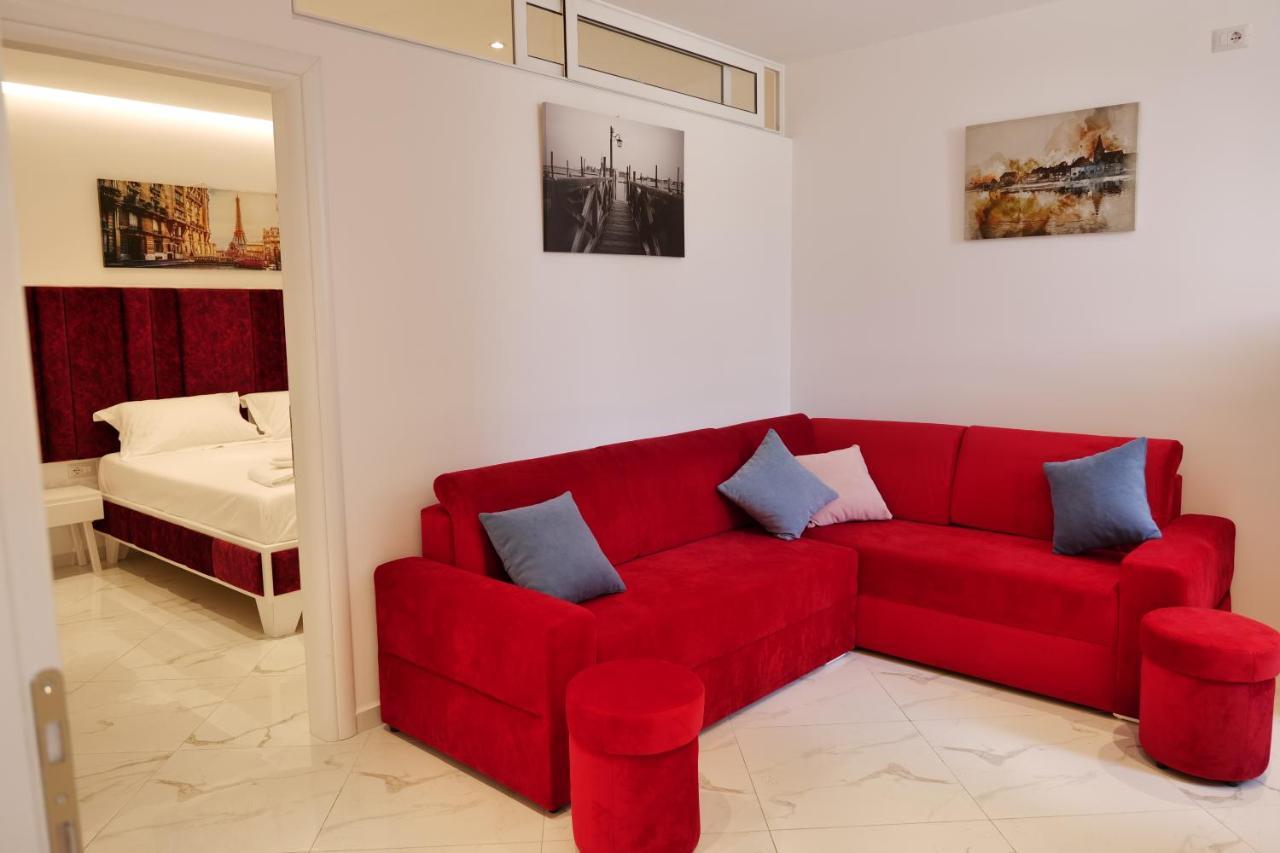 Lumi Hotel Sarandë Eksteriør billede