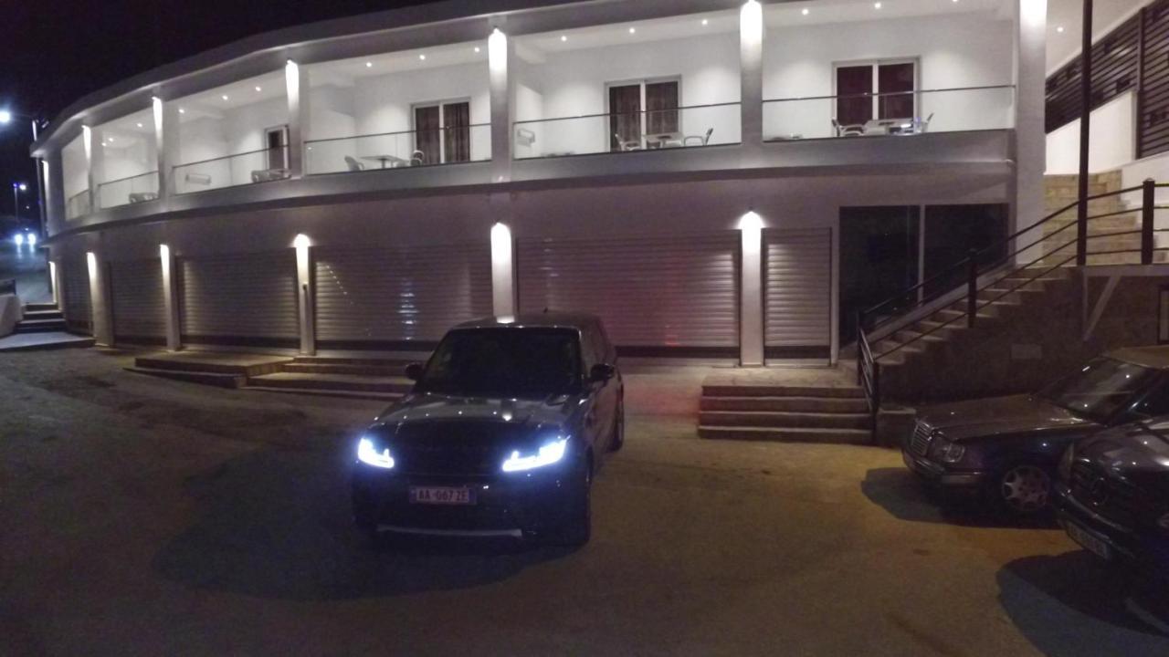 Lumi Hotel Sarandë Eksteriør billede